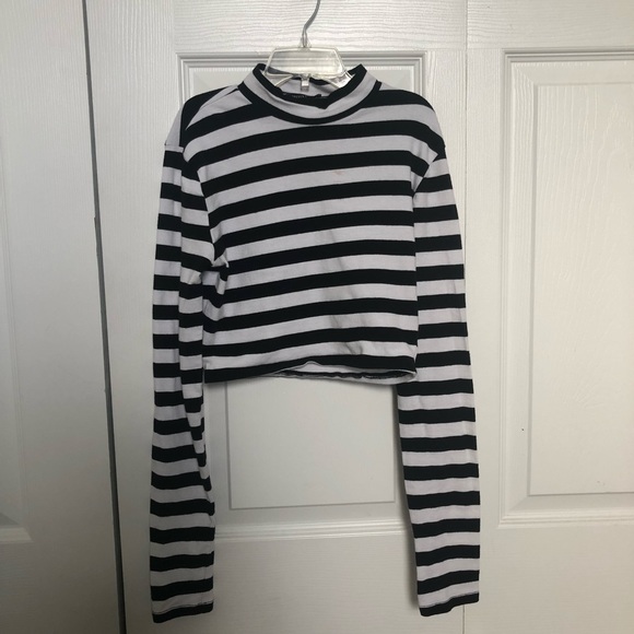 forever 21 cropped long sleeve - Picture 3 of 3
